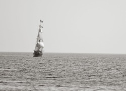 Normal_pirate-ship-285194_640