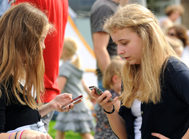 Steeds meer misbruikzaken met pubers beginnen bij sociale media