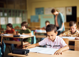 Scholen in Vlaanderen mogen regelgeving loslaten vanwege het lerarentekort