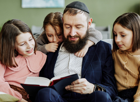 Zorghulp op Joodse scholen voor kinderen met trauma's 