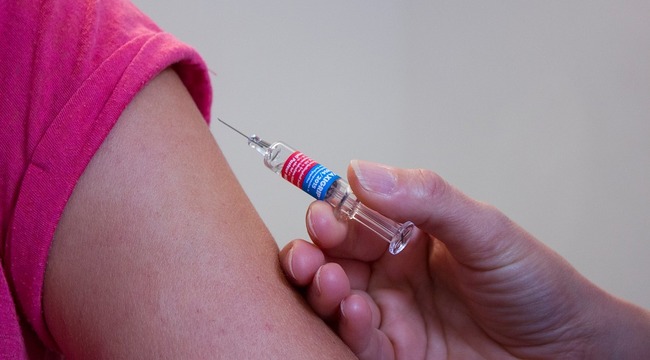 Carousel_prik_injectie_vaccinatie_naald_inenten