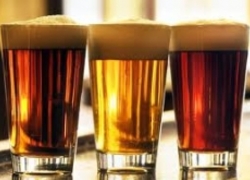 Normal_bier_glazen_bier_drinken_alcohol