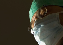 Normal_medisch_personeel_zorg_specialist_chirurgie_dokter_isabella_009