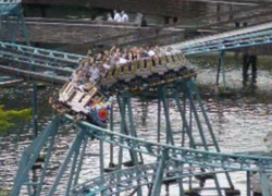 Normal_bobbejaanland_pretpark_achtbaan__screenshot_