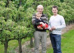 3 generaties in het fruit op BOUWLUST, 3x Jos