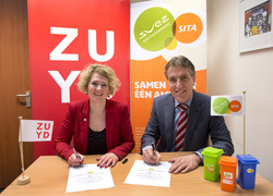 Zuyd Hogeschool en SITA tekenen vijfjarig contract voor duurzaam afvalbeleid Zuyd Hogeschool en SITA tekenen vijfjarig contract voor duurzaam afvalbeleid