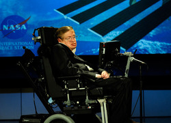 Normal_stephen_hawking_2008_nasa2