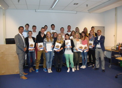 Uitreiking certificaat ondernemerschap ROC Horizon College