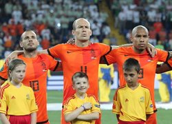 Arjen Robben trapt nieuwe reeks College Tour af bij Hanzehogeschool Groningen