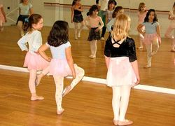 Normal_kinderen_dansen_ballet_streetdance
