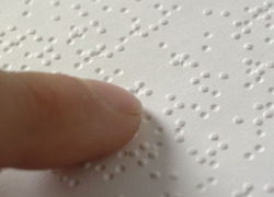 Normal_braille_closeup