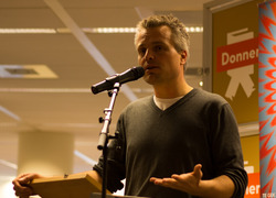 Joris Luyendijk op boekpromotie Het kan niet waar zijn. Foto: Vera Kok