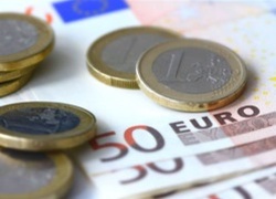 Normal_geld__fraude__briefjes__munten__euro