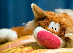 Normal_copyright_stockfreeimages_mishandeling_kind_knuffel_