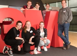 JenaXL uit Zwolle wint 3M Science Challenge JenaXL uit Zwolle wint 3M Science Challenge