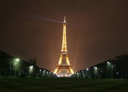 Normal_eiffel-tower-1064991_960_720