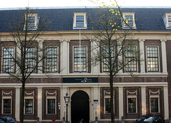 Normal_rijksmuseum_van_oudheden__leiden