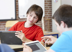 Normal_scholieren__tablet__ipad__ipadonderwijs__tabletonderwijs__po__vo