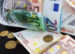Normal_geld__euro__sparen