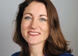Belle Derks nieuwe voorzitter De Jonge Akademie, foto: Milette Raats Belle Derks nieuwe voorzitter De Jonge Akademie, foto: Milette Raats
