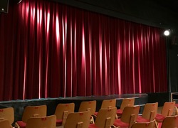 Normal_auditorium-3079906_960_720