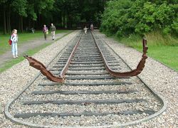 Monument Kamp Westerbork, foto: Ziko, Wikimedia Commons CC-BY-SA-3.0,2.5,2.0,1.0