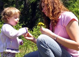 Normal_moeder_kind_baby_familie_gezin