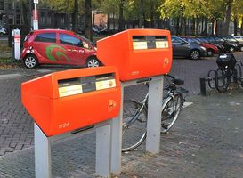 PostNL brievenbussen, foto: Spoorjan, Wikimedia Commons licentie 3.0/2.5/2.0/1.0