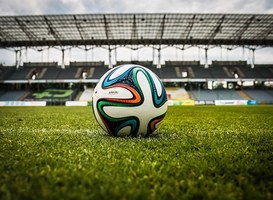 Normal_the-ball-488700__340