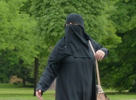 Normal_boerka_niqaab_burka_islam_moslim_sluiwer