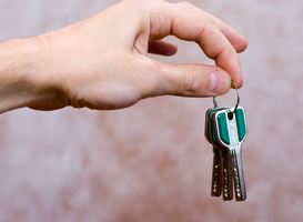 Normal_sleutels_huis_studentenhuis_studentenkamer_hand