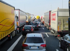 Normal_vrachtverkeer__auto_s_snelweg