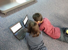 Stichting Leergeld voorziet in laptops voor onderwijs op afstand