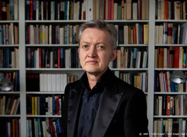 Schrijver Maxim Februari krijgt de P.C. Hooft-prijs pas in september