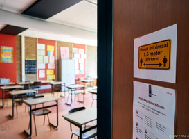 'Onderwijspersoneel uit risicogroepen moet toch naar school', CNV is boos