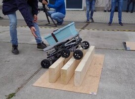 Studenten Werktuigbouwkunde TU Delft ontwerpen inventieve pakkethond