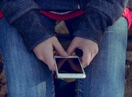 Universiteit Twente maakt app die helpt met negatieve gevoelens door coronacrisis Universiteit Twente maakt app die helpt met negatieve gevoelens door coronacrisis