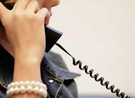 Kindertelefoon: meer gesprekken over suïcide en huiselijk geweld
