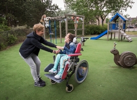 Jantje Beton en het Gehandicapte Kind maken 250 speelplekken toegankelijk