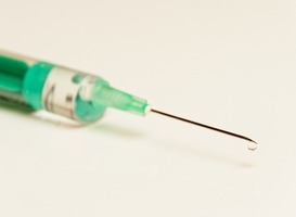 Zorgstudenten van NTI melden zich massaal aan voor vaccinatietraining
