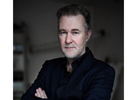 Kinderboekenschrijver Daan Remmerts de Vries krijgt Theo Thijssen-prijs 2021