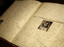 Dagboek Anne Frank hertaald in eenvoudig Nederlands