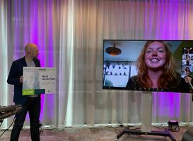 Merel van der Stelt wint Vooijs Award voor stageonderzoek 'prothese maken' 