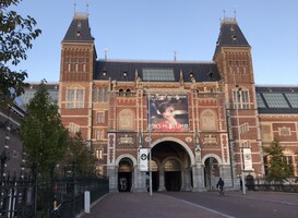 Koning opent tentoonstelling Slavernij in het Rijksmuseum voor scholieren Koning opent tentoonstelling Slavernij in het Rijksmuseum voor scholieren