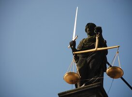 Rechtbank Rotterdam voert nieuwe werkwijze huiselijk geweld zaken in Rechtbank Rotterdam voert nieuwe werkwijze huiselijk geweld zaken in