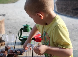 Weekend van de Wetenschap is hét gratis festival voor jong en oud met wetenschappers, proefjes en een uniek kijkje in de toekomst. Door de slogan “Kom kijken wat de wetenschap allemaal kan” wordt iedereen uitgenodigd om het eerste weekend van oktober met 