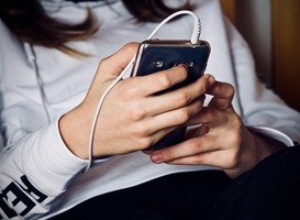 Onderzoek: Groningse scholieren doen het vaakst aan sexting