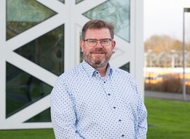 Albert ten Busschen wint RAAK-award met onderzoek naar hybride hergebruik Albert ten Busschen wint RAAK-award met onderzoek naar hybride hergebruik