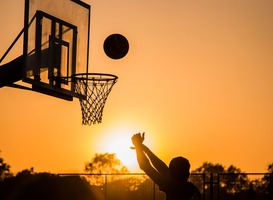 Oud-Donar speler en een kickbokser doen mee aan 'Project Comeback'