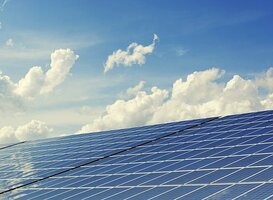 Tweehonderd zonnepanelen op Brede School de Arcade in Leiden